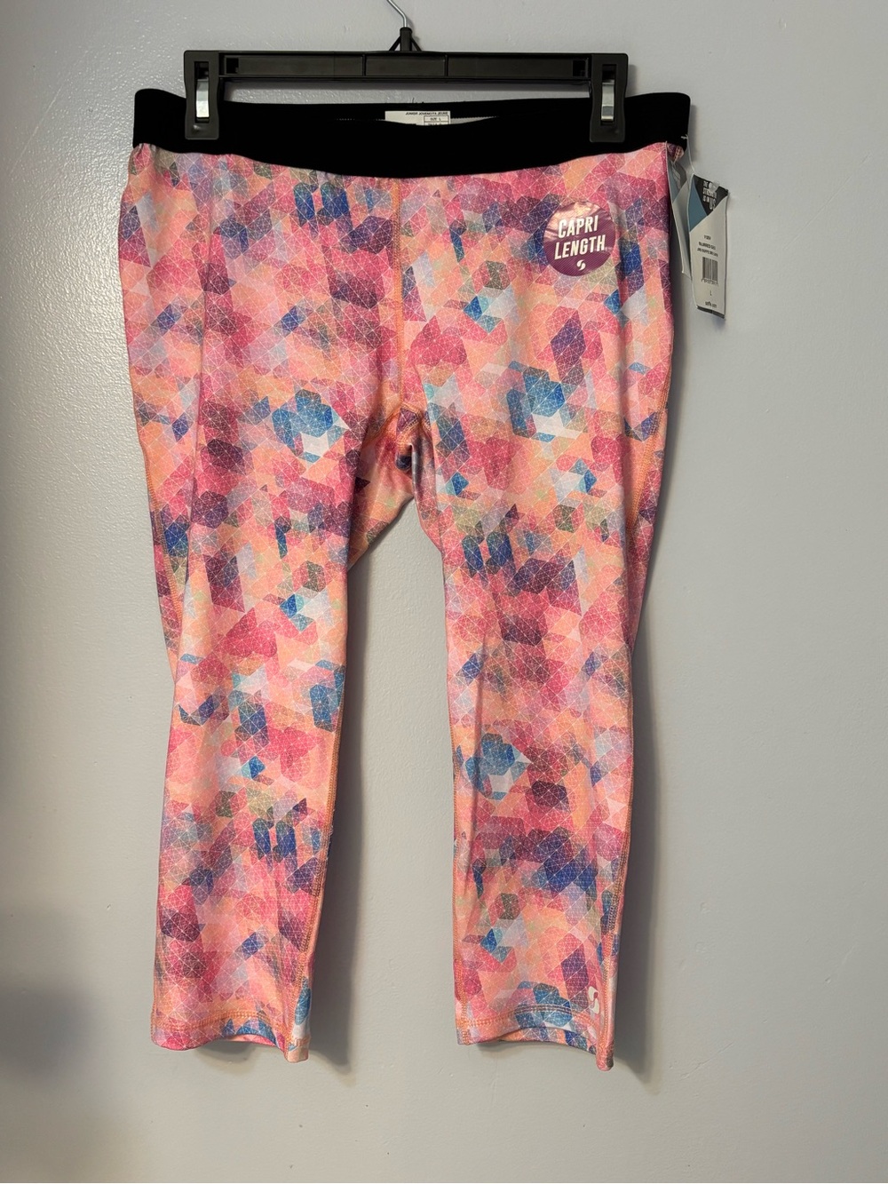 Soffe Dri Juniors Capri Length Leggings Blurred Geo Paint Print Sz L NWT